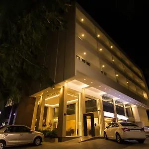 Roopa Elite Hotel